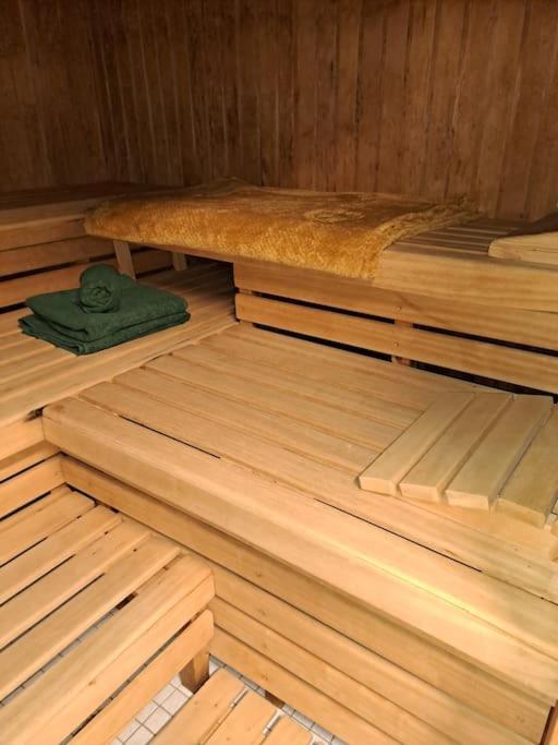 Schwarzwald-Traum Mit Pool Und Sauna Unterkirnach Kültér fotó