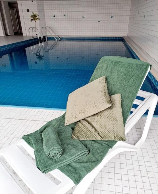 Schwarzwald-Traum Mit Pool Und Sauna Unterkirnach Kültér fotó